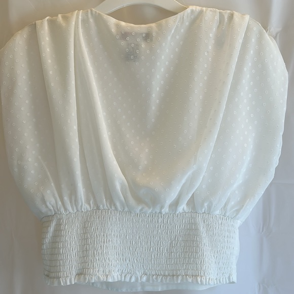 (5) Woman’s tops size M/L - Picture 15 of 15